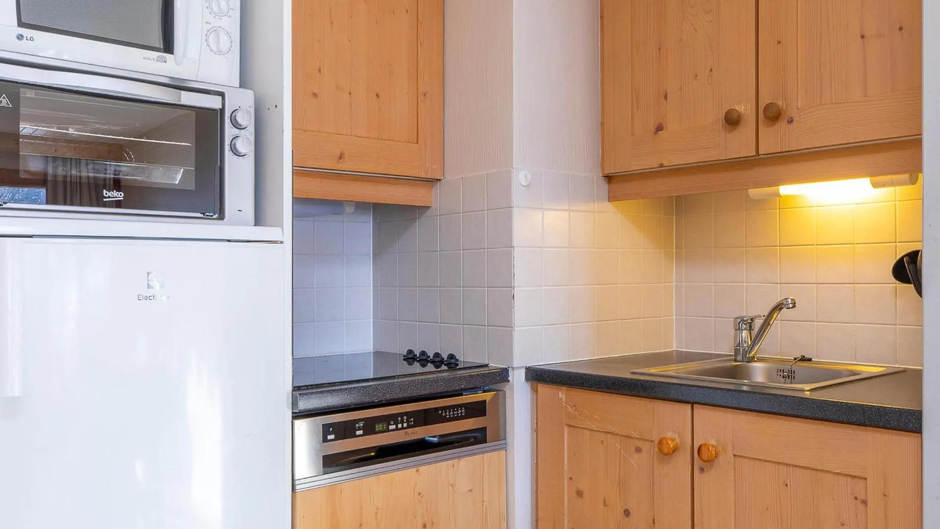 Appartement 3 Pieces Renove, Au Pied Des Pistes, 7 Pers., Balcon, Wifi, Proche Commerces - Fr-1-314-136 アヴォリアズ