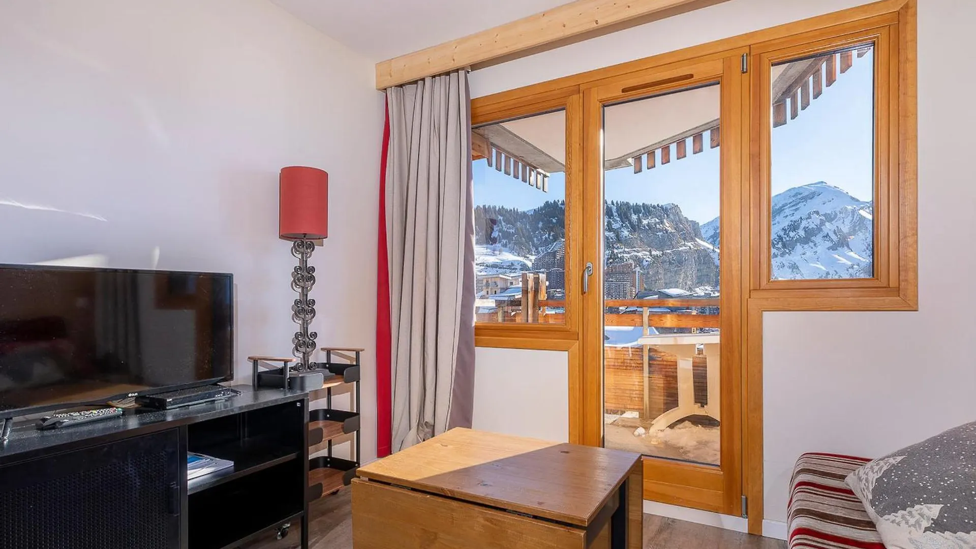 Appartement 3 Pieces Renove, Au Pied Des Pistes, 7 Pers., Balcon, Wifi, Proche Commerces - Fr-1-314-136 アヴォリアズ 0*,  フランス